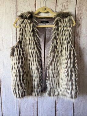 Dor Dor Couture Faux Fur Vest Size M